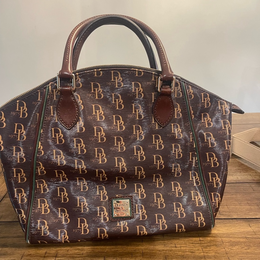 Dooney & Bourke 1975